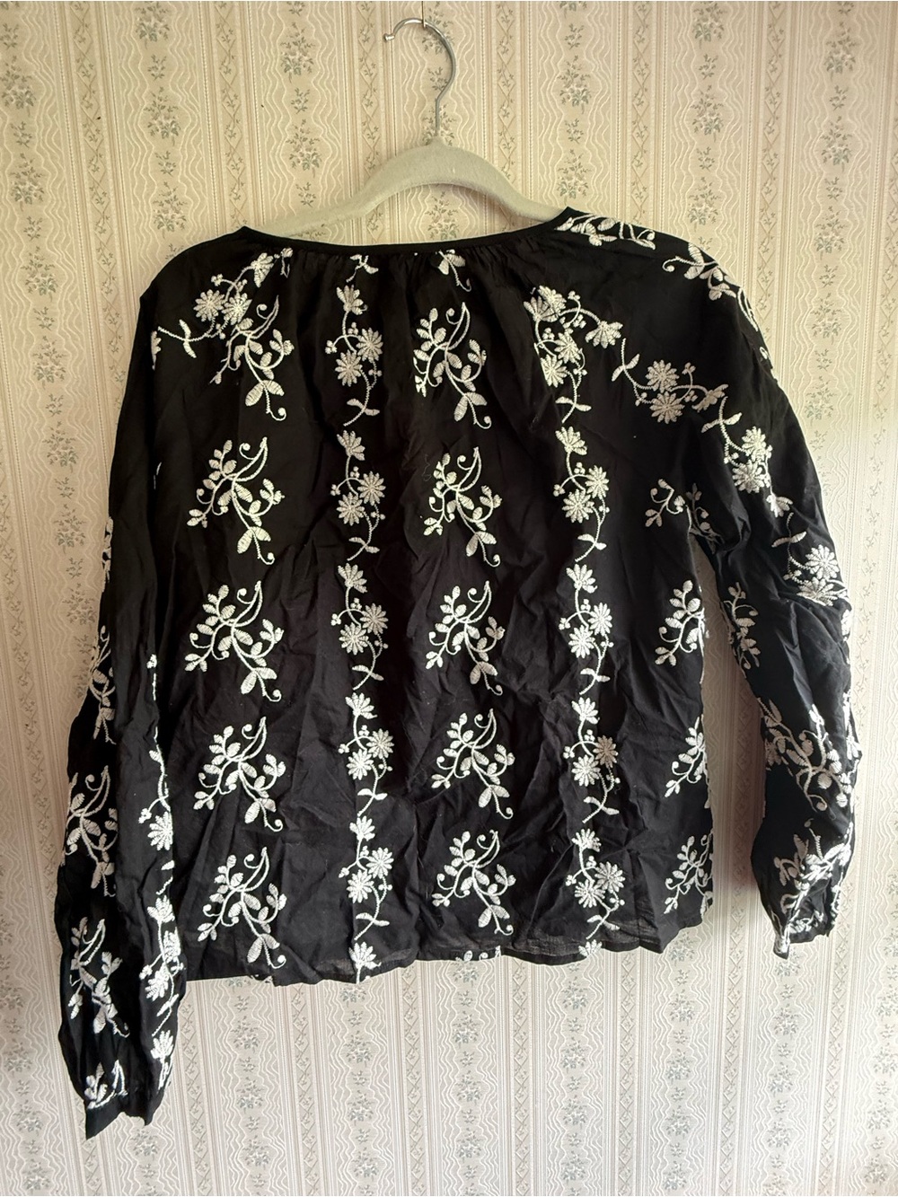 Jennifer & Grace Embroidered Boho Blouse | Black/Ivory | Size M | NWT - Picture 7 of 7